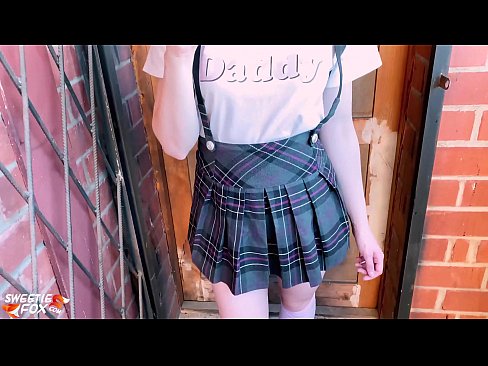 ❤️ Školáčka jej hlboko vysaje penis a namiesto vyučovania šuká. Šukanie na sk.naughtyhentai.ru ❌